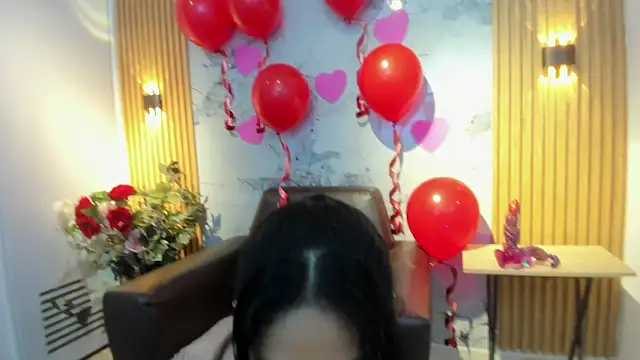 Lara pons online show from 02-10-26, 01:37