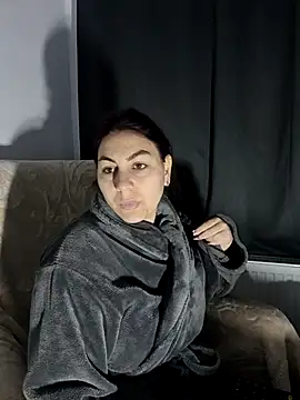 Snapshot of AbellaDesiree chatting on 03-01-26, 04:03 AbellaDesiree online show from 03-01-26, 04:03