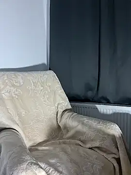 Snapshot of AbellaDesiree chatting on 03-02-26, 04:36 AbellaDesiree online show from 03-02-26, 04:36