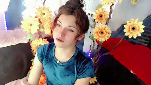 Snapshot of NathalialLooes chatting on 06-14-26, 05:42 NathalialLooes online show from 06-14-26, 05:42