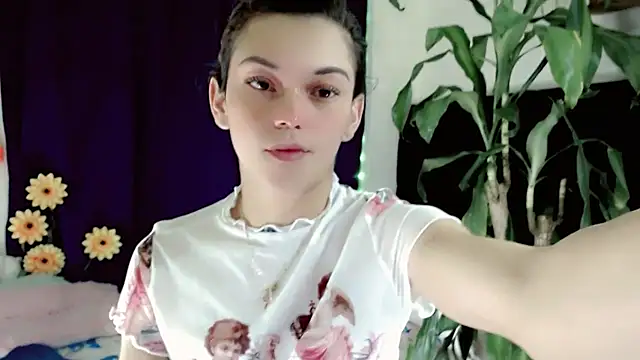 Snapshot of NathalialLooes chatting on 07-11-26, 12:57 NathalialLooes online show from 07-11-26, 12:57