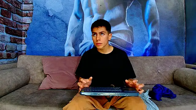 Aron pulse online show from 02-18-26, 01:29