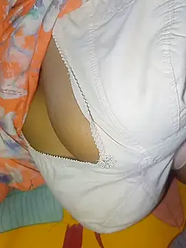 Snapshot of Jannat_55 chatting on 07-23-26, 04:27 Jannat 55 online show from 07-23-26, 04:27
