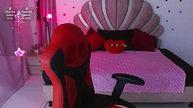 mia fox666 online show from 05-19-26, 01:33