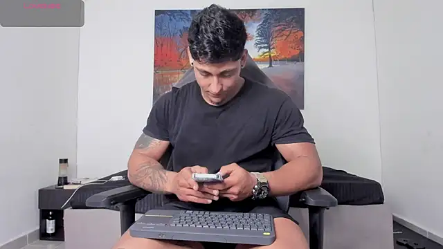 ryanwhite3 online show from 04-01-26, 12:55