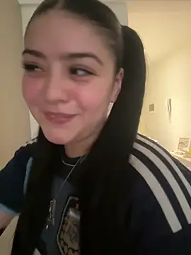 Snapshot of lolaaculaa chatting on 02-20-26, 09:15 lolaaculaa online show from 02-20-26, 09:15