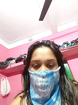 Snapshot of floraqueen2169 chatting on 03-14-26, 08:31 floraqueen2169 online show from 03-14-26, 08:31