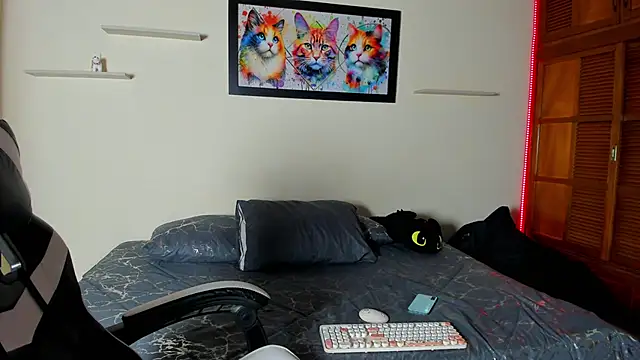 meredit cris23 online show from 02-12-26, 01:11