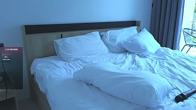 Snapshot of pink_flow0 chatting on 02-07-26, 05:00 pink flow0 online show from 02-07-26, 05:00