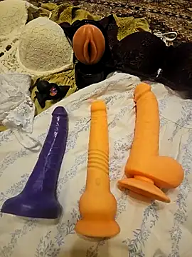 Snapshot of OpethMidnight chatting on 02-19-26, 10:00 OpethMidnight online show from 02-19-26, 10:00