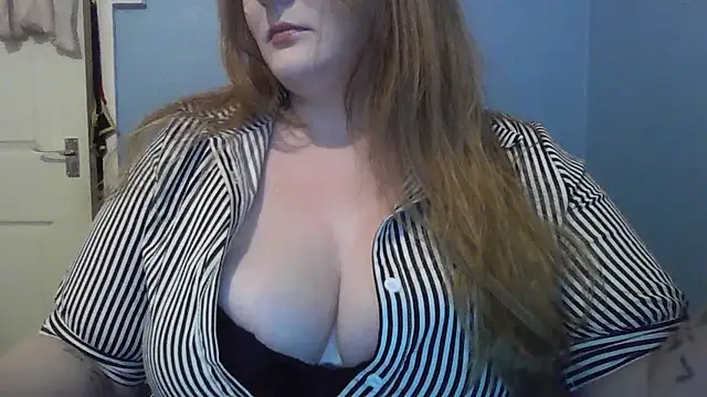 Snapshot of tippytoes89 chatting on 03-14-26, 07:52 tippytoes89 online show from 03-14-26, 07:52