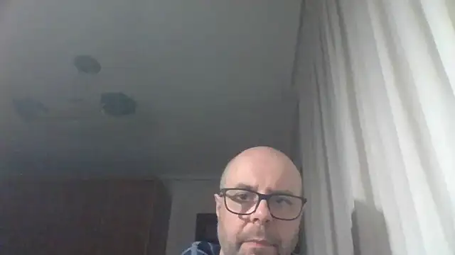 Snapshot of AlexRue chatting on 03-13-26, 07:42 AlexRue online show from 03-13-26, 07:42