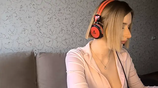 DeliciaBagnoli online show from 03-19-26, 01:59