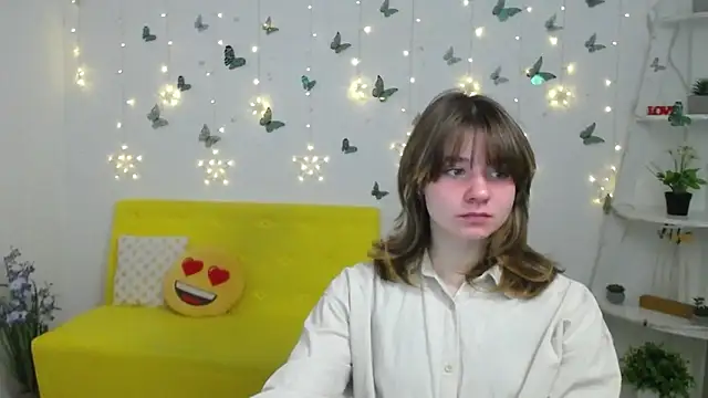 AnnaWest  online show from 03-04-26, 06:30