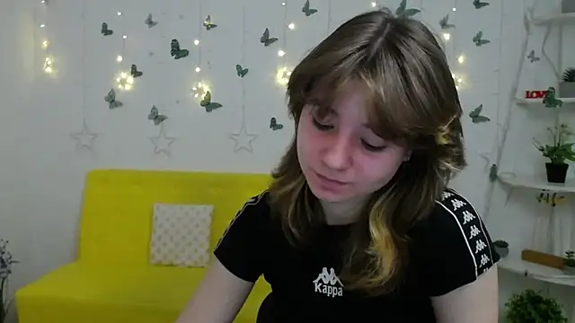 AnnaWest  online show from 03-10-26, 06:29