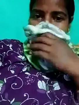 Snapshot of Your_deshibhabi25years chatting on 02-22-26, 10:47 Your deshibhabi25years online show from 02-22-26, 10:47