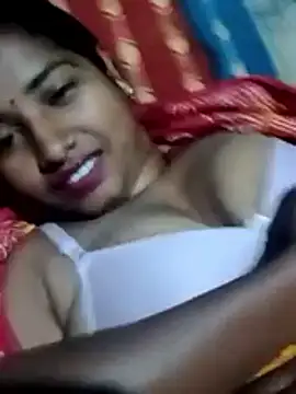 Snapshot of Your_deshibhabi25years chatting on 03-02-26, 03:41 Your deshibhabi25years online show from 03-02-26, 03:41