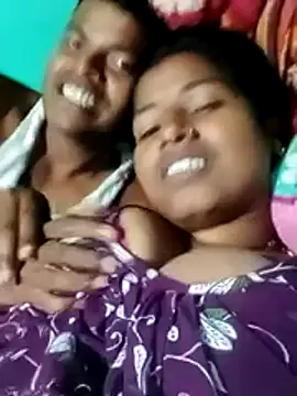 Snapshot of Your_deshibhabi25years chatting on 03-05-26, 09:16 Your deshibhabi25years online show from 03-05-26, 09:16