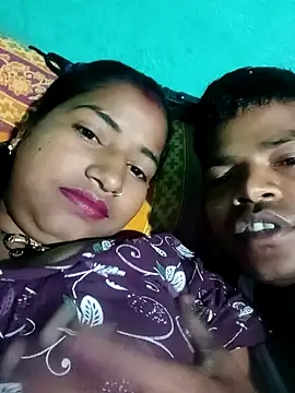 Snapshot of Your_deshibhabi25years chatting on 03-05-26, 11:12 Your deshibhabi25years online show from 03-05-26, 11:12