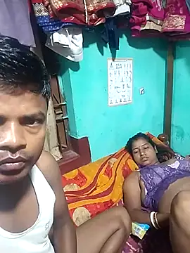 Snapshot of Your_deshibhabi25years chatting on 06-22-26, 09:56 Your deshibhabi25years online show from 06-22-26, 09:56