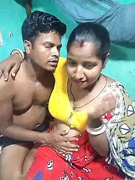 Snapshot of Your_deshibhabi25years chatting on 07-04-26, 12:44 Your deshibhabi25years online show from 07-04-26, 12:44