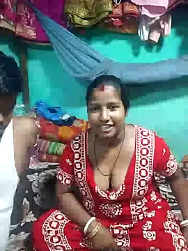 Snapshot of Your_deshibhabi25years chatting on 07-09-26, 12:42 Your deshibhabi25years online show from 07-09-26, 12:42