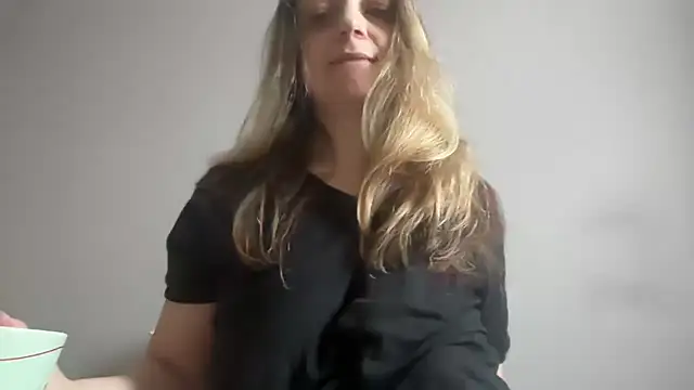 ShyFlameLive online show from 04-26-26, 12:47