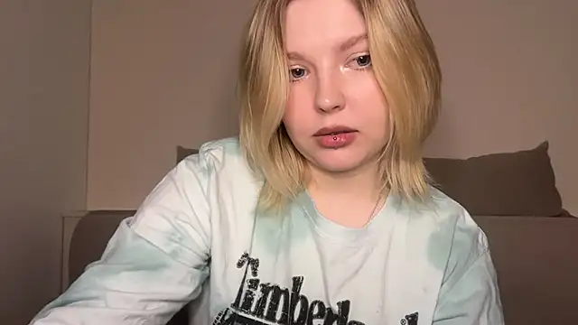 Ophelia Ritz online show from 04-04-26, 10:29