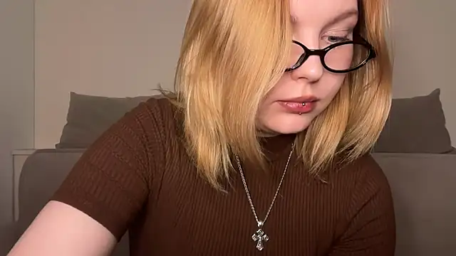 Ophelia Ritz online show from 04-24-26, 09:28