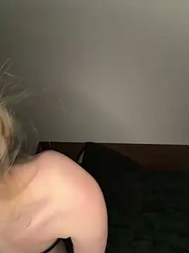 Zoey  08 online show from 03-02-26, 08:59