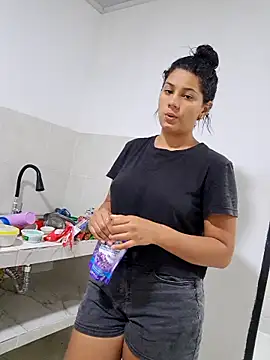 Cris18sexy online show from 04-06-26, 04:52