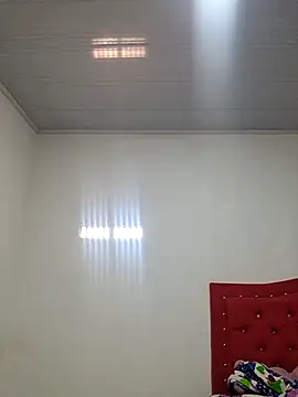 Cris18sexy online show from 04-12-26, 02:33