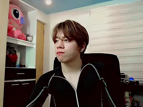 duvisex19 online show from 03-24-26, 02:38