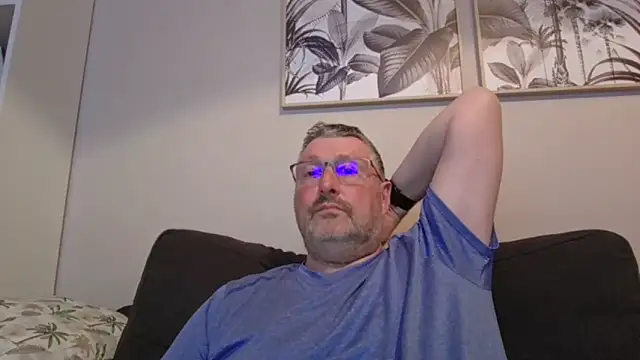 doudou310 online show from 03-17-26, 05:55