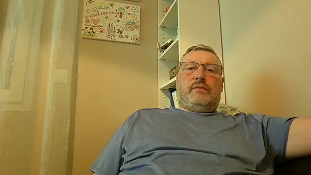 doudou310 online show from 03-19-26, 05:11