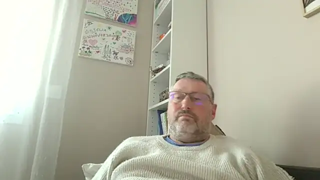 doudou310 online show from 03-22-26, 04:21