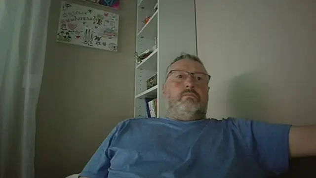 doudou310 online show from 04-18-26, 04:38