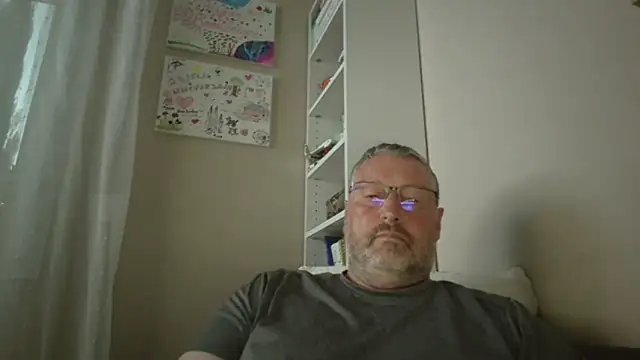 doudou310 online show from 04-27-26, 04:10