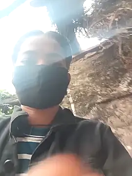 Snapshot of Sunali_Bendre chatting on 02-01-26, 03:38 Sunali Bendre online show from 02-01-26, 03:38