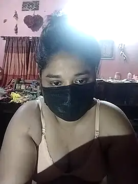 x -hot online show from 02-21-26, 03:51