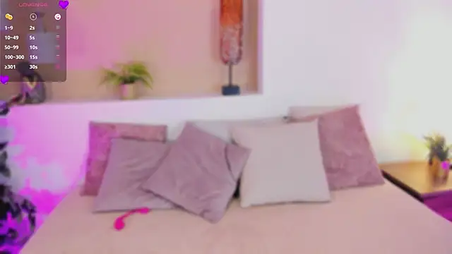 xiomara cortes online show from 04-23-26, 07:49