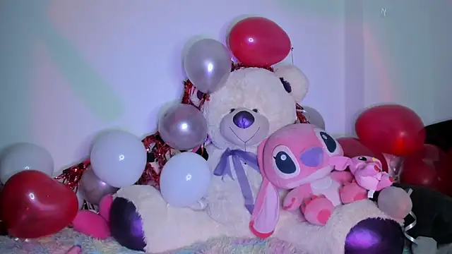 Kylievoos online show from 02-19-26, 01:23