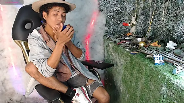 Walkers05 online show from 03-15-26, 02:28