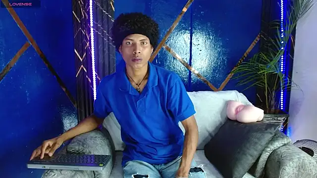 Walkers05 online show from 04-26-26, 05:43