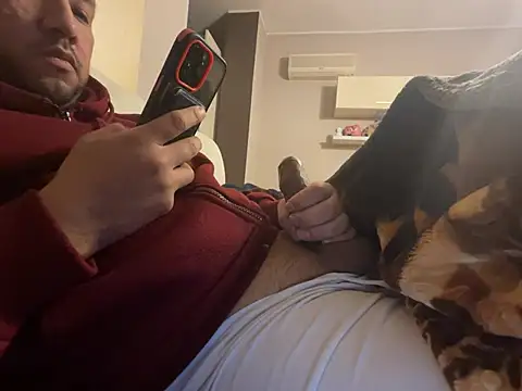 latinocalientehot online show from 02-06-26, 09:07