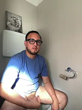 latinocalientehot online show from 06-24-26, 04:17