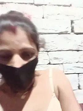 Divya-11431 online show from 06-18-26, 04:00