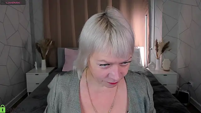 Ann Annise online show from 02-07-26, 01:09