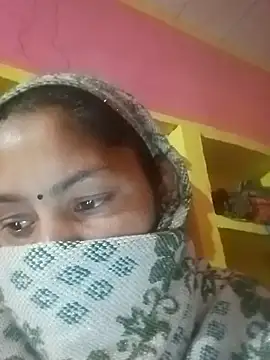 Julilodhi8695 online show from 02-11-26, 03:50