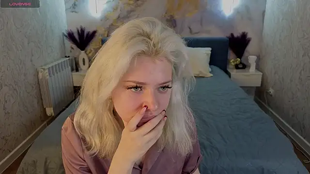 Kate Krose online show from 02-17-26, 01:02